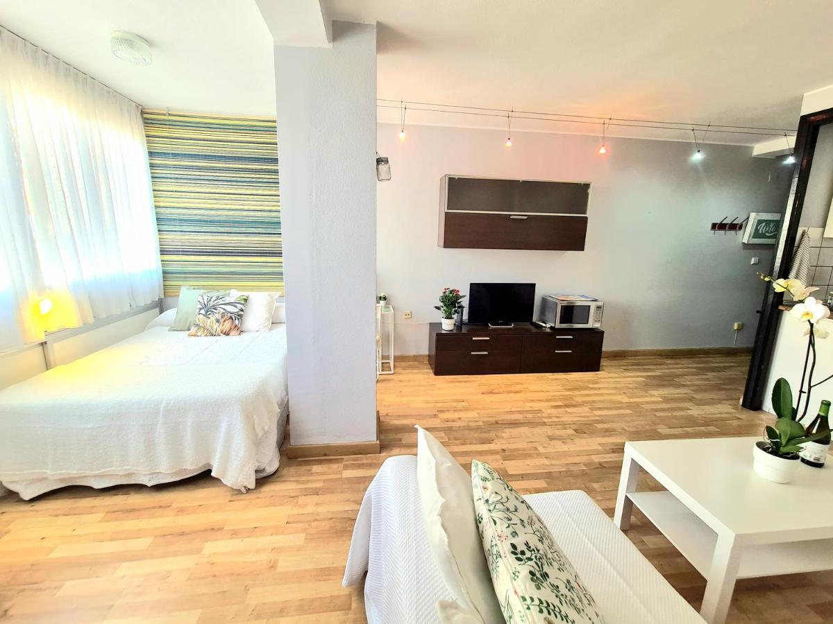 Aa Guest - El Mono De Torre Del Mar Eco Apartment Buitenkant foto